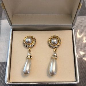 Costume pearl drop earrings with rhinestones.